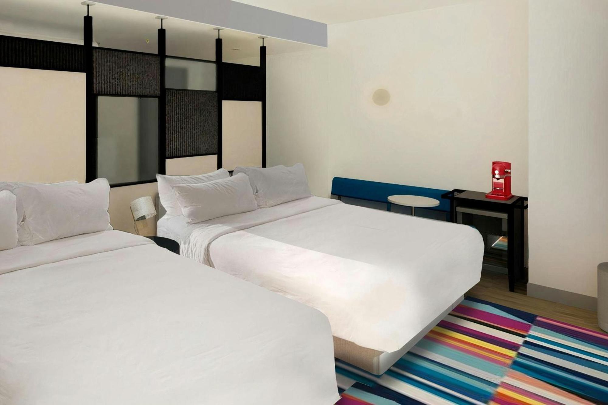 Aloft Santo Domingo Piantini Hotel Exterior photo