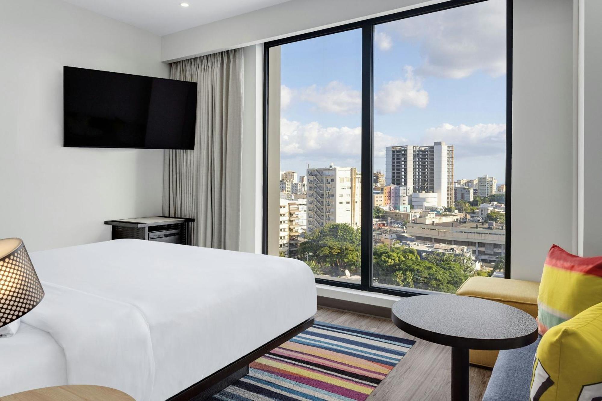 Aloft Santo Domingo Piantini Hotel Exterior photo